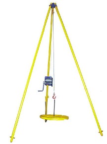 Тренога перегрузочная ТП-250 кг с ручной лебедкой Тренога перегрузочная ТП-250 кг с ручной лебедкой