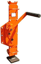 Домкрат реечный TOR ДР 3000 3 т с обрезиненной ручкой Домкрат реечный TOR ДР 3000 3 т с обрезиненной ручкой